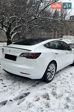 Седан Tesla Model 3 2019 в Києві