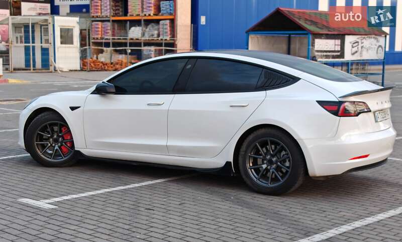 Седан Tesla Model 3 2021 в Коломые