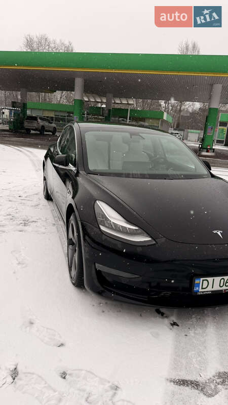 Седан Tesla Model 3 2019 в Киеве фото 41 Седан Tesla Model 3 2019 в Киеве
