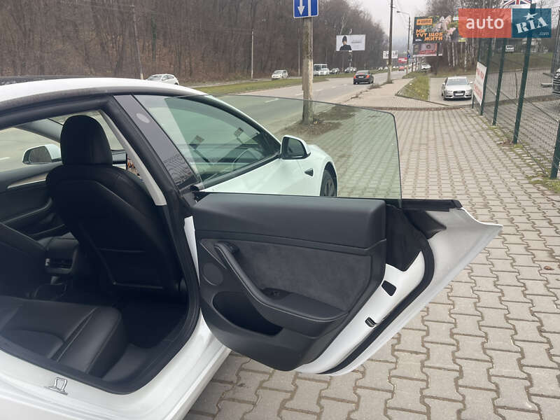 Седан Tesla Model 3 2022 в Черновцах фото 16 Седан Tesla Model 3 2022 в Черновцах