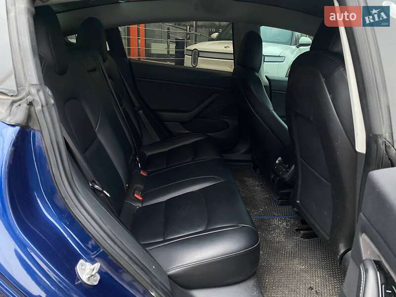 Седан Tesla Model 3 2018 в Львове фото 17 Седан Tesla Model 3 2018 в Львове