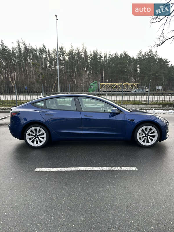 Седан Tesla Model 3 2022 в Киеве фото 6 Седан Tesla Model 3 2022 в Киеве