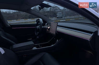 Седан Tesla Model 3 2019 в Чайках