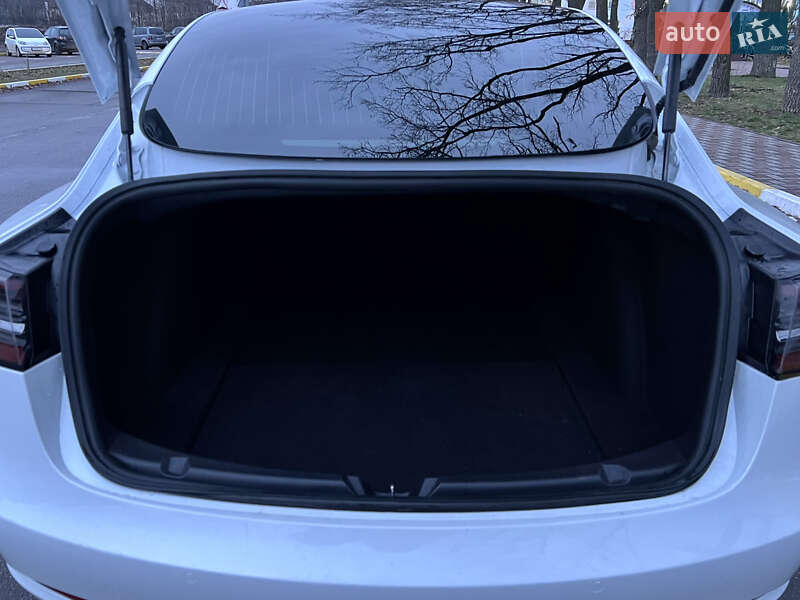 Седан Tesla Model 3 2019 в Чайках фото 13 Седан Tesla Model 3 2019 в Чайках