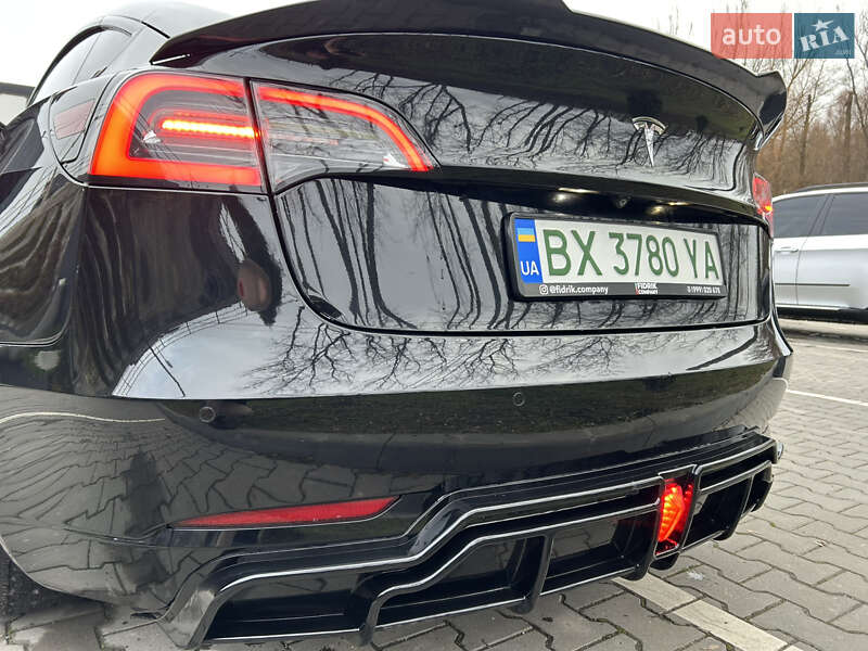 Седан Tesla Model 3 2019 в Хмельницком фото 26 Седан Tesla Model 3 2019 в Хмельницком