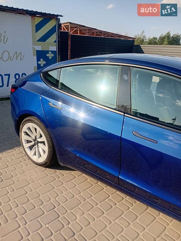 Седан Tesla Model 3 2021 в Ирпене