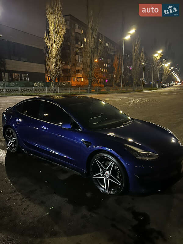 Седан Tesla Model 3 2020 в Києві фото 22 Седан Tesla Model 3 2020 в Києві