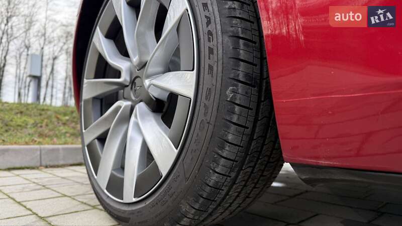 Седан Tesla Model 3 2025 в Ковеле