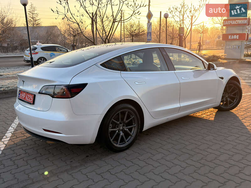 Седан Tesla Model 3 2020 в Ковеле фото 5 Седан Tesla Model 3 2020 в Ковеле
