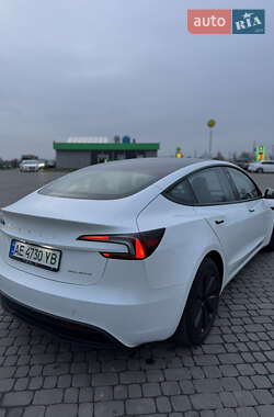 Седан Tesla Model 3 2024 в Дніпрі