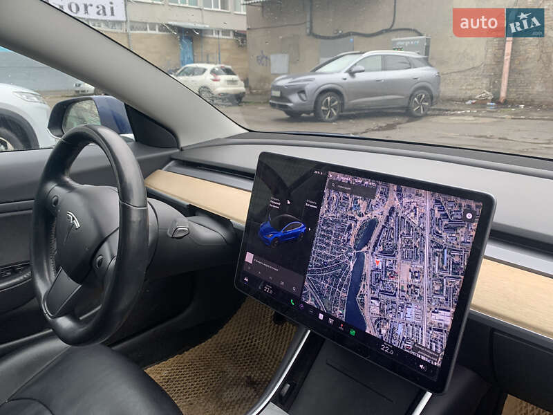 Седан Tesla Model 3 2018 в Житомире