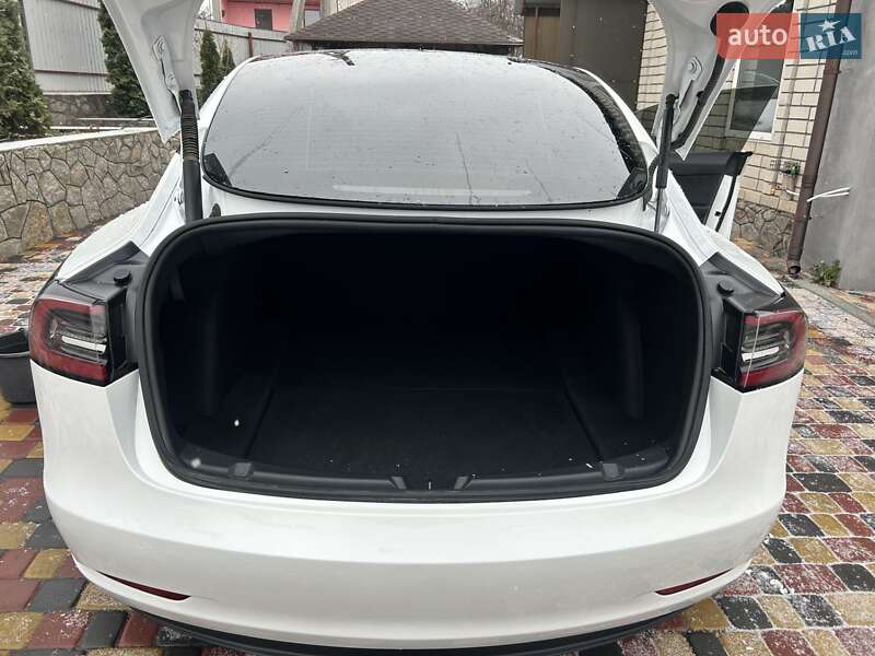 Седан Tesla Model 3 2023 в Полтаве фото 7 Седан Tesla Model 3 2023 в Полтаве