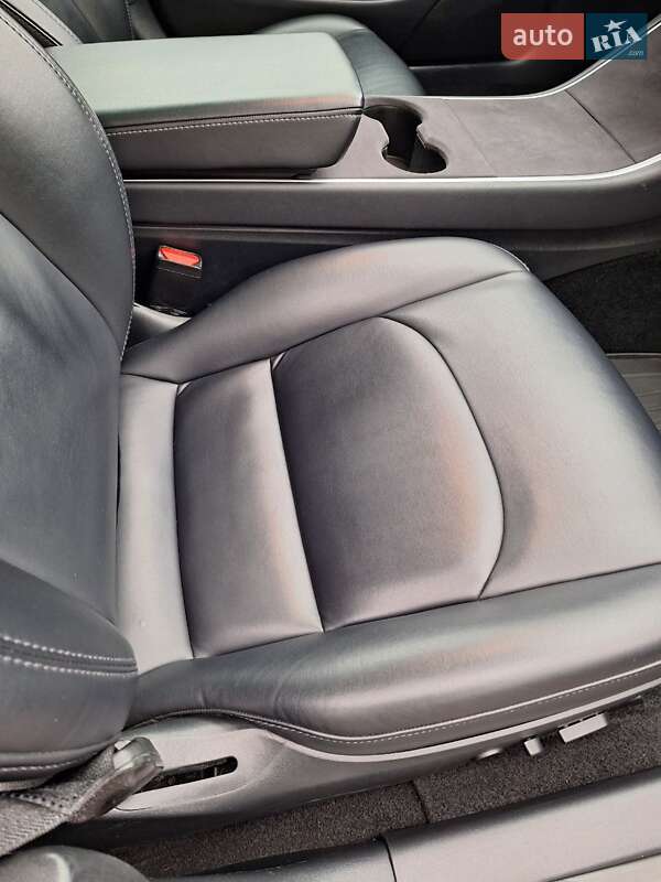 Седан Tesla Model 3 2018 в Києві фото 19 Седан Tesla Model 3 2018 в Києві