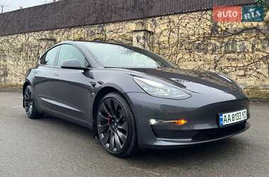 Седан Tesla Model 3 2023 в Киеве