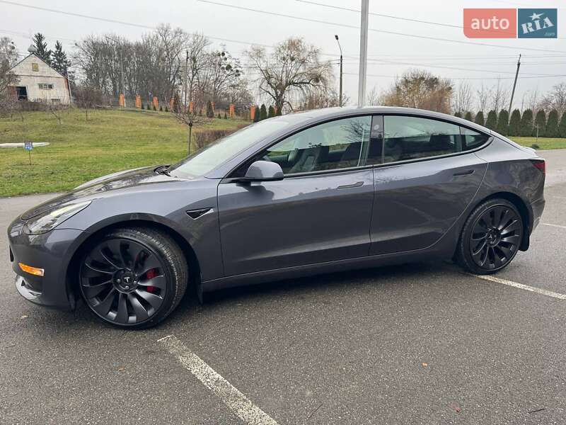 Седан Tesla Model 3 2023 в Киеве фото 5 Седан Tesla Model 3 2023 в Киеве