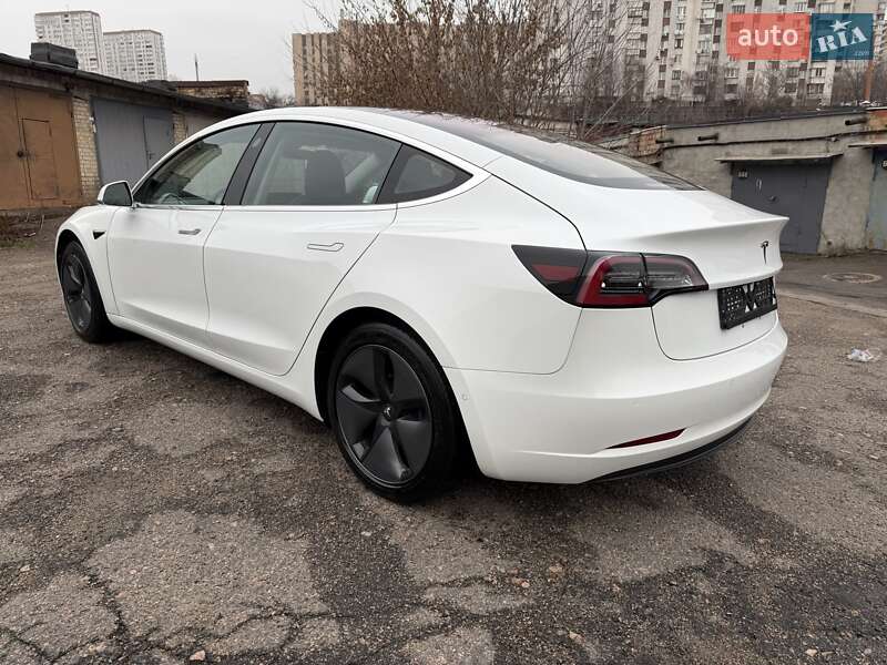 Седан Tesla Model 3 2018 в Киеве фото 18 Седан Tesla Model 3 2018 в Киеве