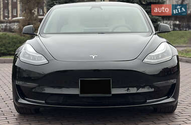 Седан Tesla Model 3 2021 в Днепре