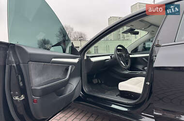 Седан Tesla Model 3 2021 в Днепре
