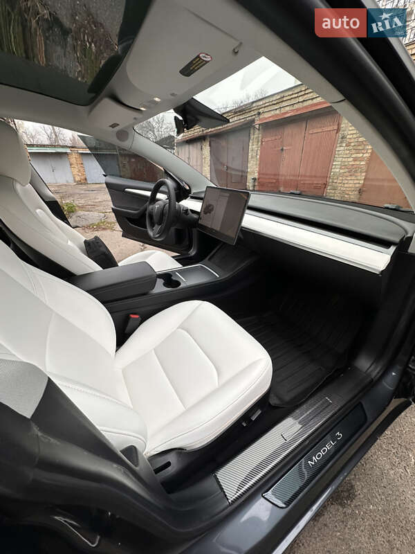 Седан Tesla Model 3 2021 в Киеве фото 15 Седан Tesla Model 3 2021 в Киеве