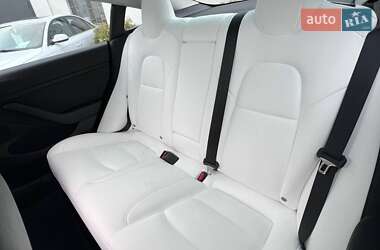 Седан Tesla Model 3 2022 в Чернігові