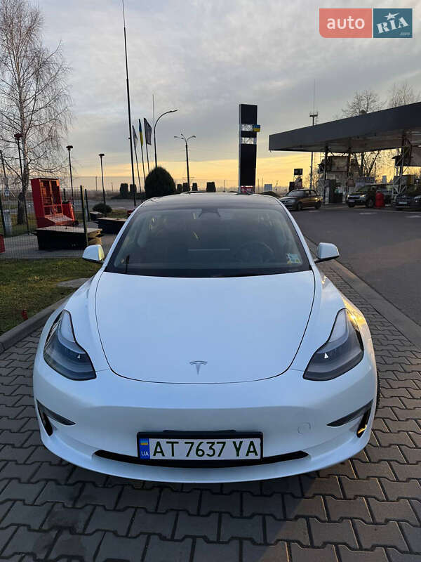 Седан Tesla Model 3 2023 в Ивано-Франковске фото 5 Седан Tesla Model 3 2023 в Ивано-Франковске