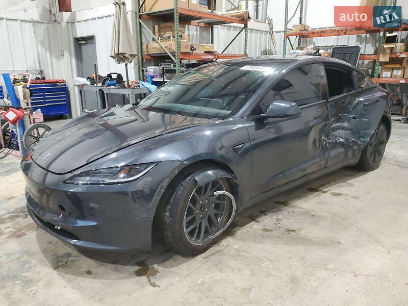 Седан Tesla Model 3 2025 в Кривом Роге