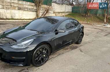 Седан Tesla Model 3 2022 в Києві