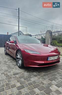Седан Tesla Model 3 2024 в Одессе