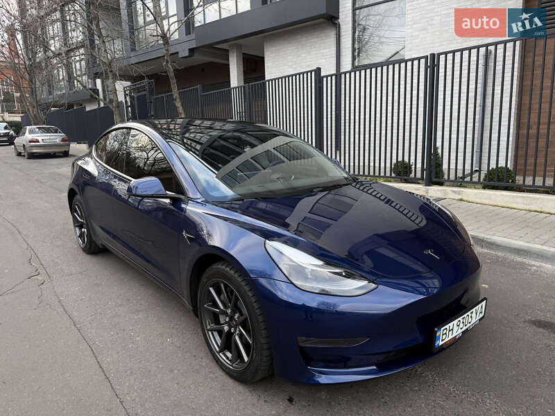 Tesla Model 3 2023