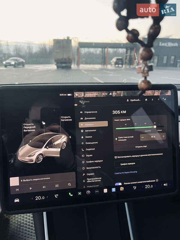 Седан Tesla Model 3 2018 в Виннице