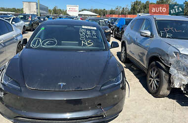 Седан Tesla Model 3 2025 в Кривому Розі