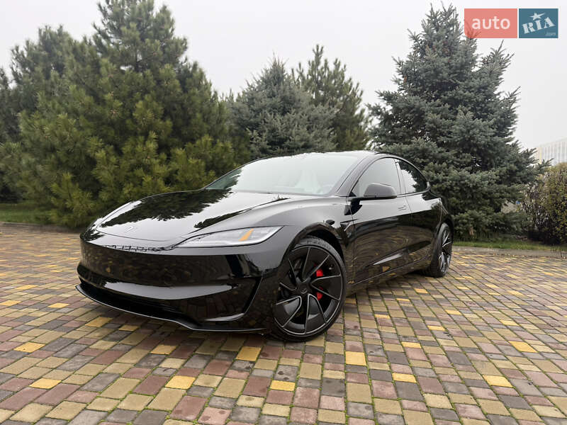 Седан Tesla Model 3 2025 в Днепре