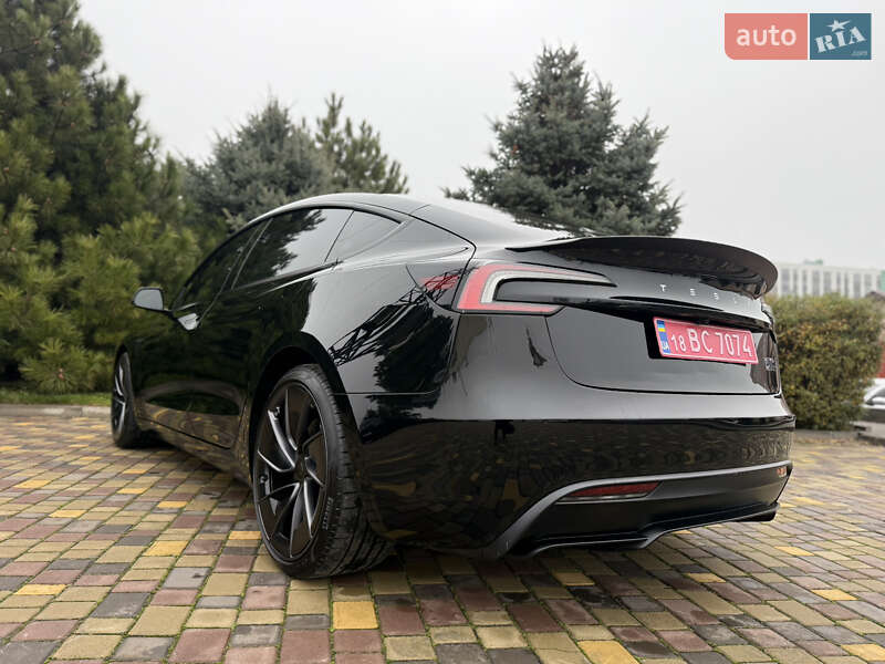 Седан Tesla Model 3 2025 в Днепре