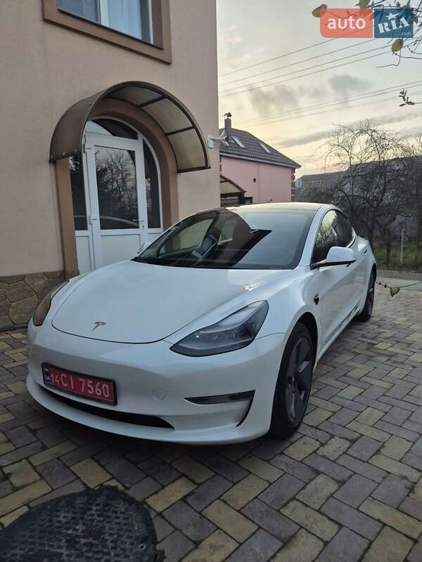 Седан Tesla Model 3 2022 в Кременчуге фото Седан Tesla Model 3 2022 в Кременчуге