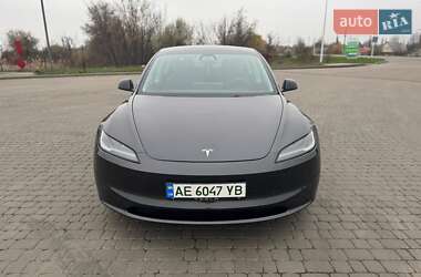 Седан Tesla Model 3 2024 в Новомосковске