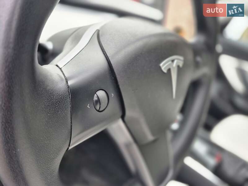 Седан Tesla Model 3 2019 в Киеве фото 8 Седан Tesla Model 3 2019 в Киеве
