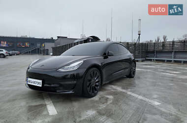 Седан Tesla Model 3 2020 в Києві