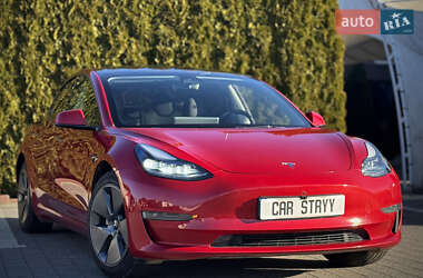 Седан Tesla Model 3 2023 в Стрые