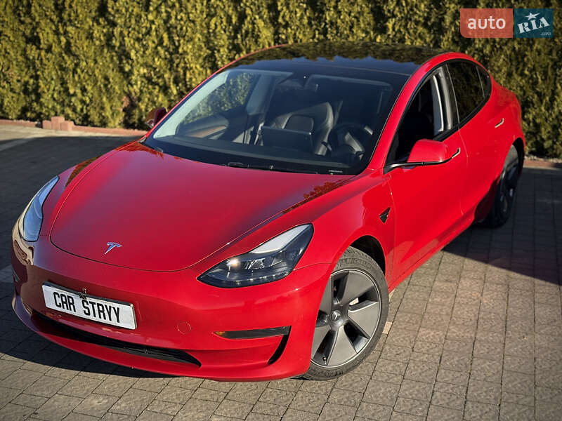 Седан Tesla Model 3 2023 в Стрые