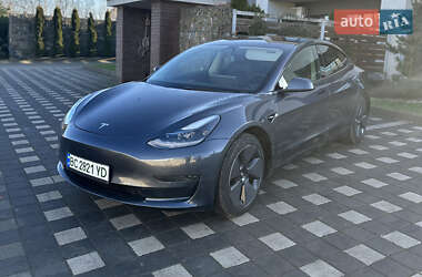 Седан Tesla Model 3 2022 в Стрые