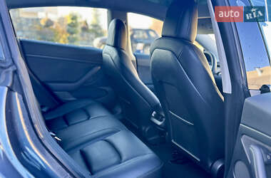 Седан Tesla Model 3 2022 в Стрые