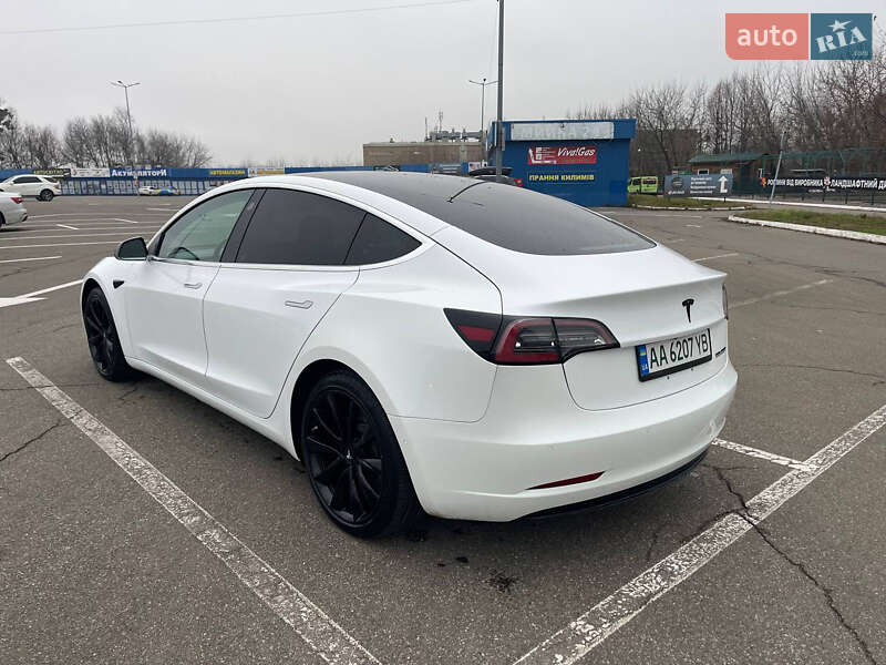 Седан Tesla Model 3 2018 в Киеве фото 9 Седан Tesla Model 3 2018 в Киеве