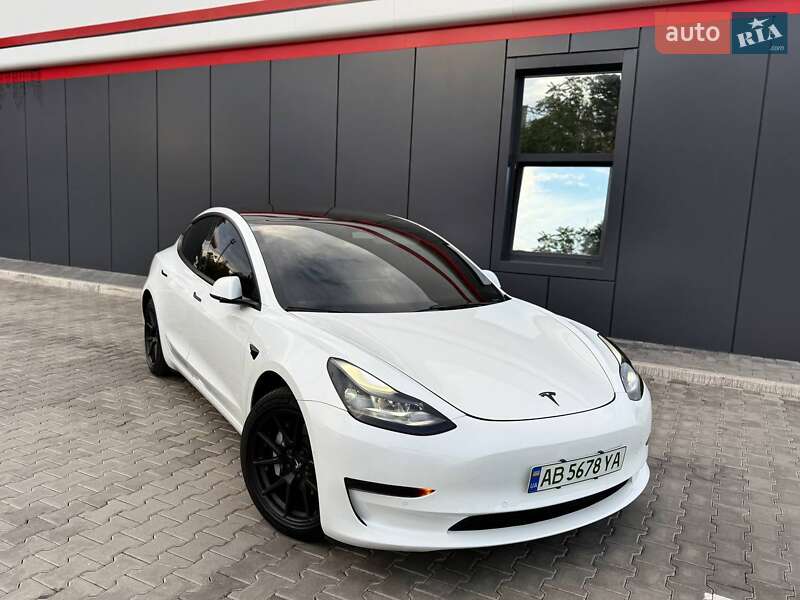 Седан Tesla Model 3 2022 в Кривом Роге