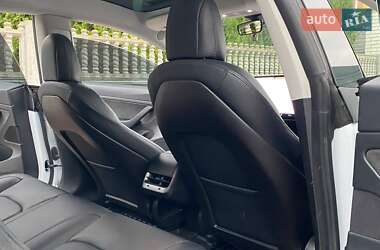 Седан Tesla Model 3 2019 в Білій Церкві