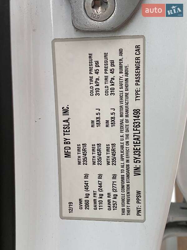 Седан Tesla Model 3 2019 в Белой Церкви