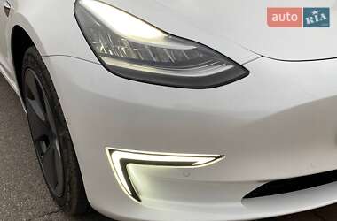 Седан Tesla Model 3 2019 в Білій Церкві