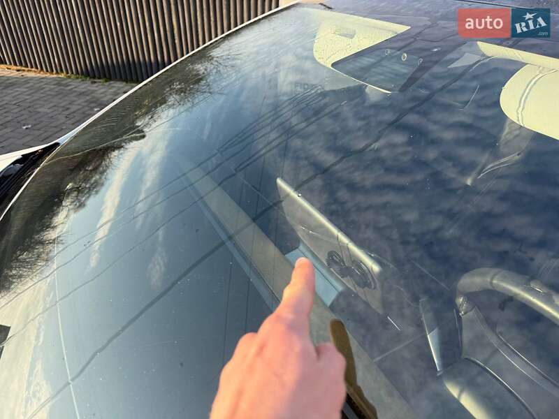 Седан Tesla Model 3 2021 в Луцке