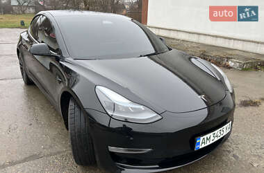 Седан Tesla Model 3 2022 в Кременчуці