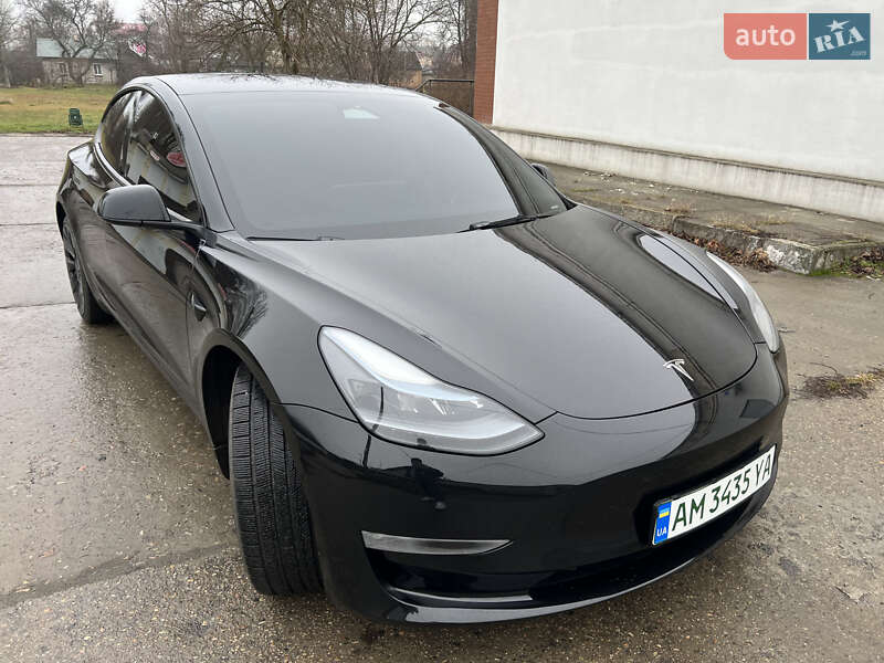 Седан Tesla Model 3 2022 в Кременчуге