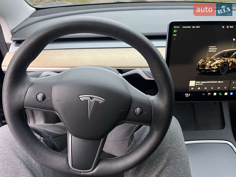 Седан Tesla Model 3 2022 в Кременчуге